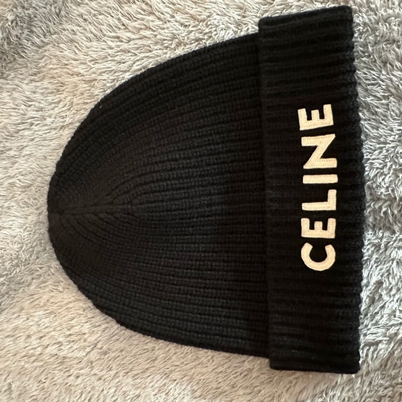 celine beanie - Picture 3 of 6